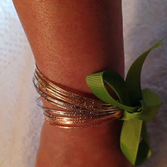 Womans Bracelet - Picture 4 of 4